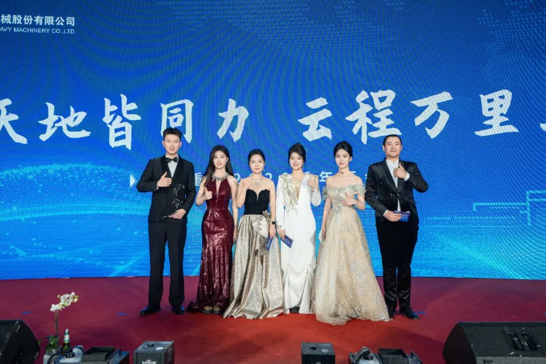 81414d12eef010a8dbf3f2831d5683e7