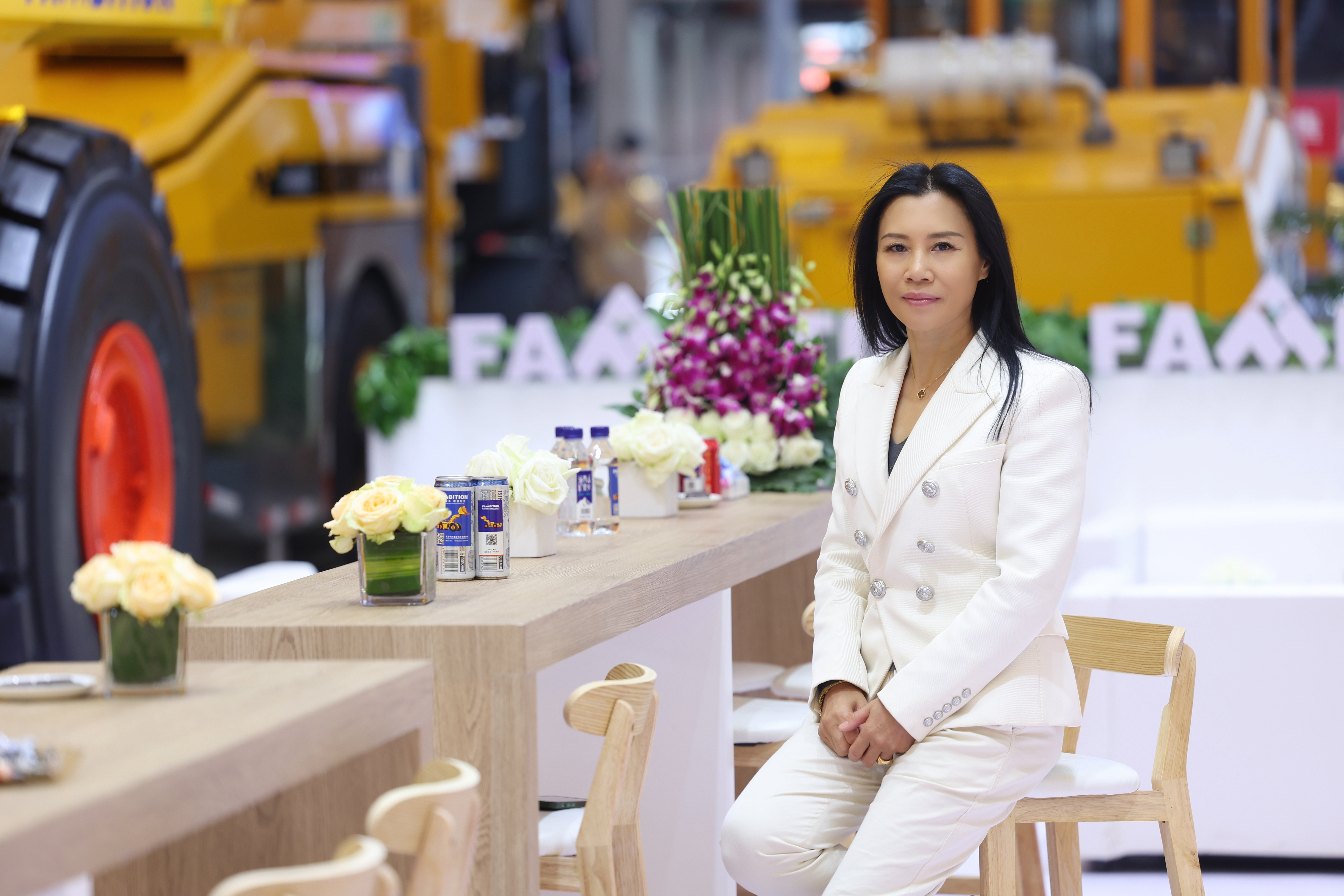 32 de ani &icirc;n căutarea excelenței, construirea de vise pentru viitor——Discurs de Anul Nou din partea directorului general