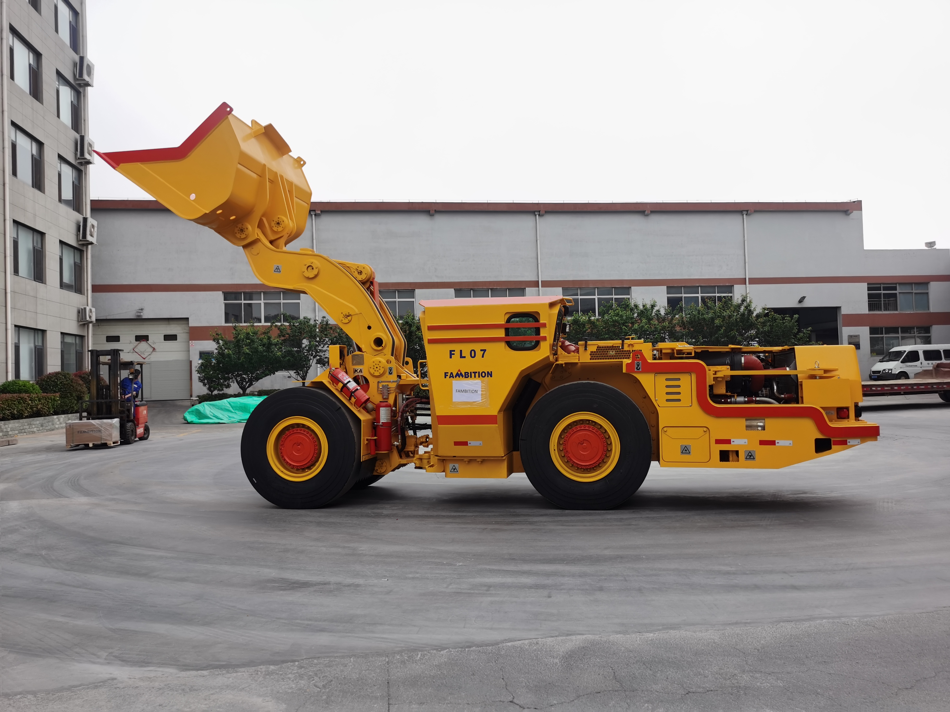 Încărcătoare Fambition LHD: FL25E vs FL07B